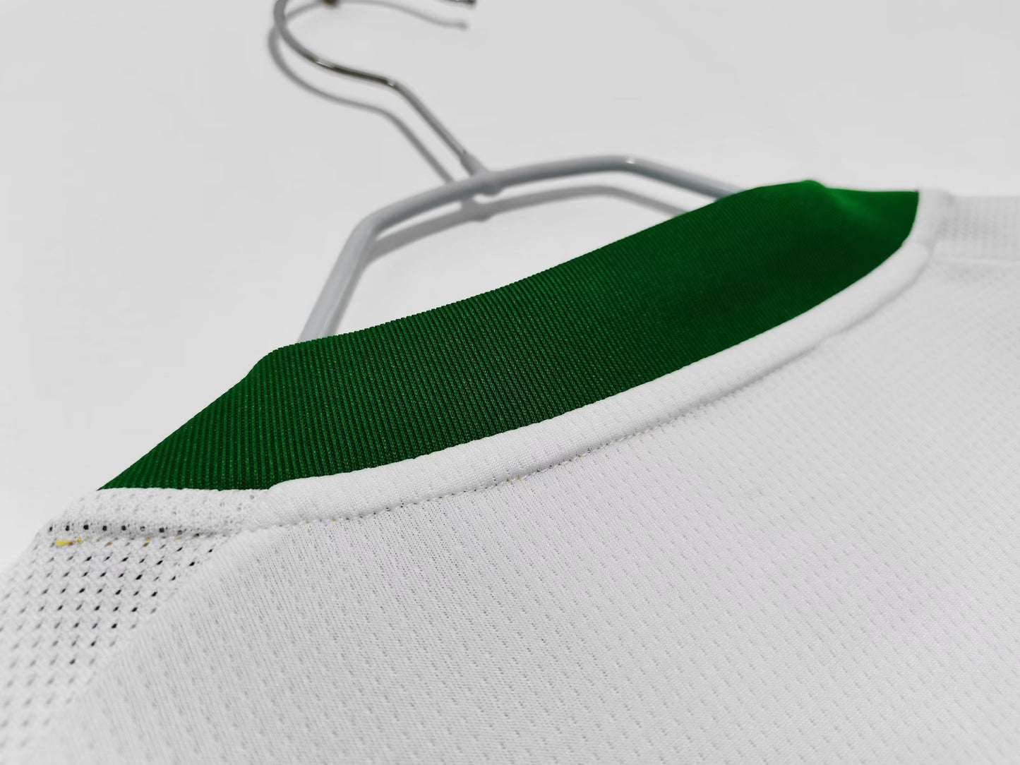 Retro 2006/07 Celtic  Two Guests Jersey