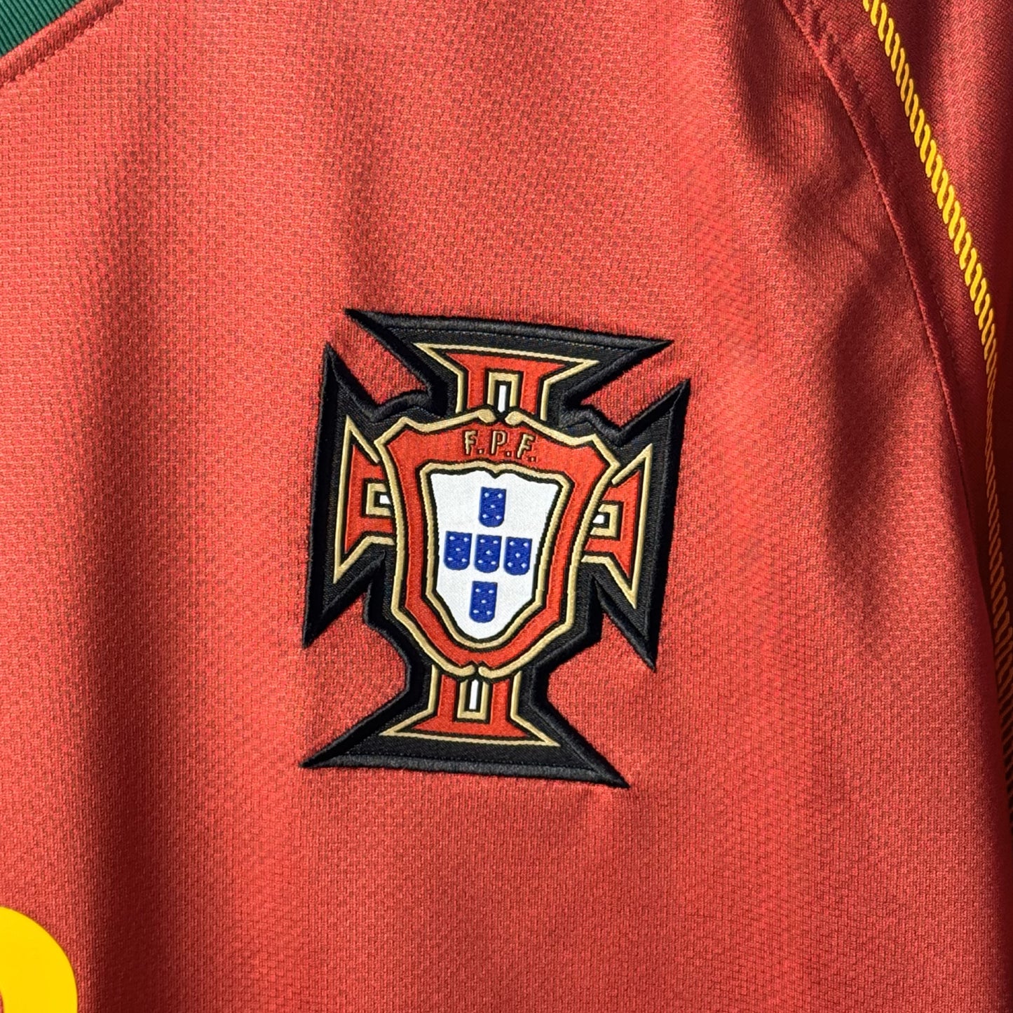 Retro 2006 Portugal Home Kit 7 FIGO