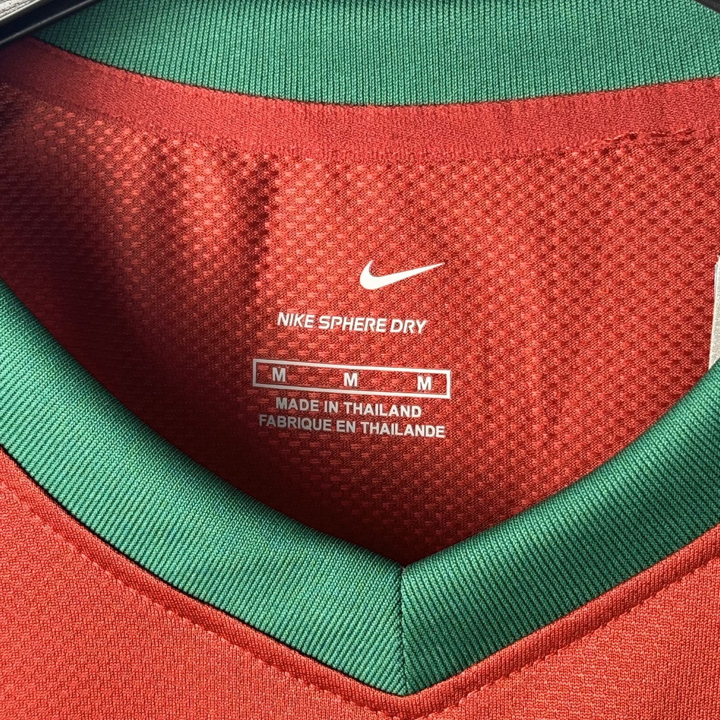Retro 2006 Portugal Home Kit 7 FIGO