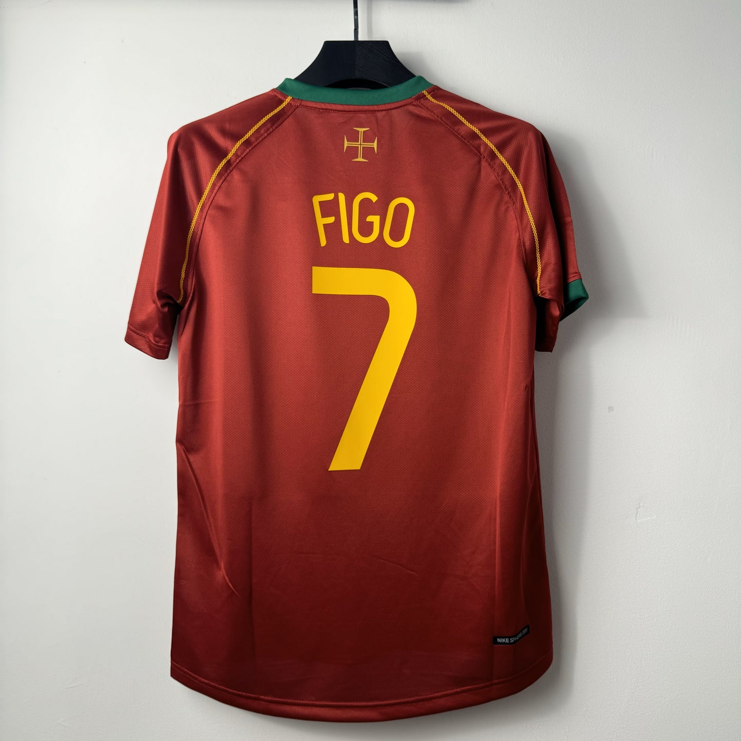 Retro 2006 Portugal Home Kit 7 FIGO