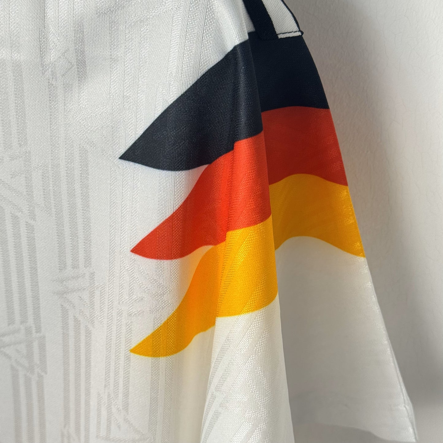 Retro 1990 Germany Home Kit VÖLLER #9 Jersey